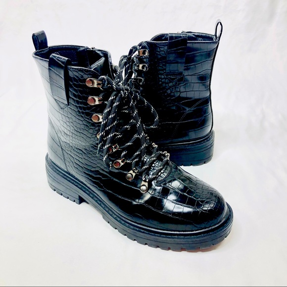 PrettyLittleThing Black Croc Hiker Boot - Picture 3 of 9